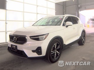 2023 Volvo XC40 B5 Plus Bright Theme