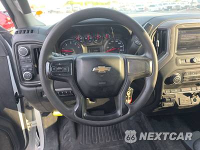 2021 Chevrolet Silverado 3500HD Cab Chassis WT Crew Cab 1WT DRW - zdjęcie 10 z 55 - miniatura
