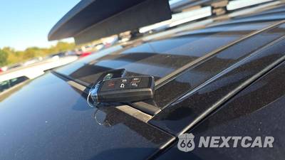 2022 Land Rover Defender 110 X-Dynamic SE - zdjęcie 19 z 22 - miniatura