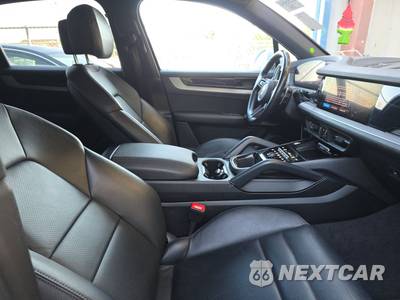 2024 Porsche Cayenne - zdjęcie 12 z 26 - miniatura