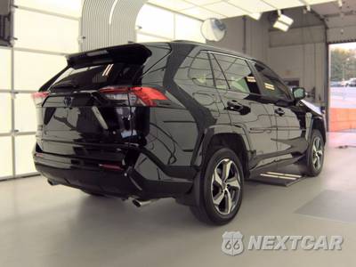 2024 Toyota RAV4 Prime SE - zdjęcie 4 z 22 - miniatura