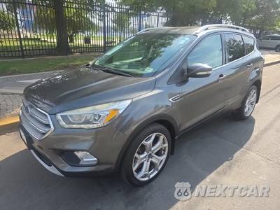 2017 Ford Escape Titanium - zdjęcie 1 z 34 - miniatura