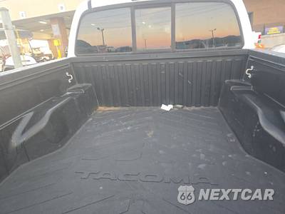 2019 Toyota Tacoma SR Crew Cab Medium Bed - zdjęcie 23 z 35 - miniatura