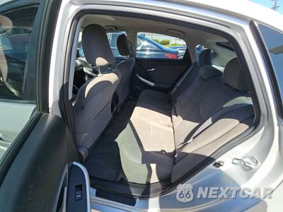 2015 Toyota Prius Two - zdjęcie 13 z 26 - miniatura