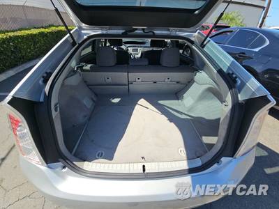 2015 Toyota Prius Two - zdjęcie 16 z 26 - miniatura