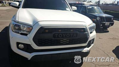 2020 Toyota Tacoma TRD Off-Road Crew Cab Medium Bed - zdjęcie 33 z 35 - miniatura