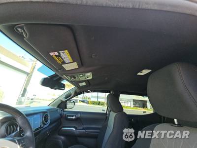 2020 Toyota Tacoma TRD Off-Road Crew Cab Medium Bed - zdjęcie 23 z 35 - miniatura