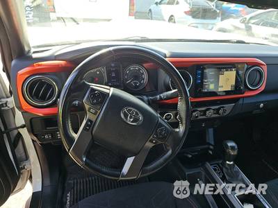 2017 Toyota Tacoma TRD Sport Crew Cab Long Bed - zdjęcie 10 z 27 - miniatura