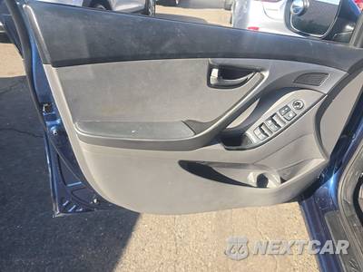 2016 Hyundai Elantra SE Sedan - zdjęcie 9 z 35 - miniatura