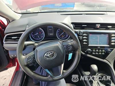 2020 Toyota Camry LE - zdjęcie 10 z 27 - miniatura