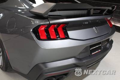 2024 Ford Mustang Dark Horse Coupe - zdjęcie 23 z 79 - miniatura