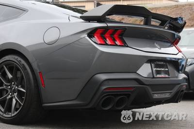 2024 Ford Mustang Dark Horse Coupe - zdjęcie 24 z 79 - miniatura