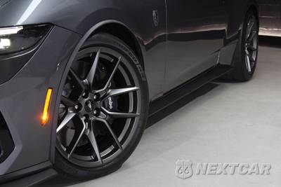 2024 Ford Mustang Dark Horse Coupe - zdjęcie 33 z 79 - miniatura