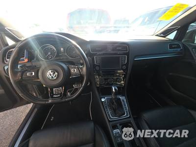 2017 Volkswagen Golf R Hatchback w/DCC & Navigation - zdjęcie 11 z 28 - miniatura