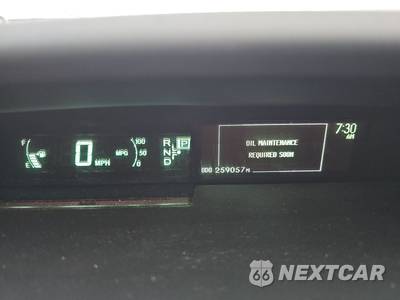 2011 Toyota Prius Four - zdjęcie 12 z 34 - miniatura