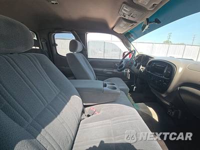 2001 Toyota Tundra SR5 Extended Cab Medium Bed w/Rear Doors - zdjęcie 8 z 60 - miniatura