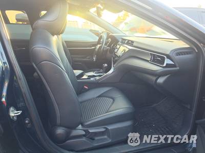 2019 Toyota Camry SE - zdjęcie 3 z 40 - miniatura