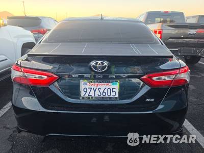2019 Toyota Camry SE - zdjęcie 5 z 40 - miniatura