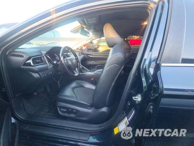 2019 Toyota Camry SE - zdjęcie 7 z 40 - miniatura