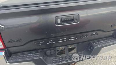2016 Toyota Tacoma SR5 Crew Cab Medium Bed - zdjęcie 39 z 57 - miniatura