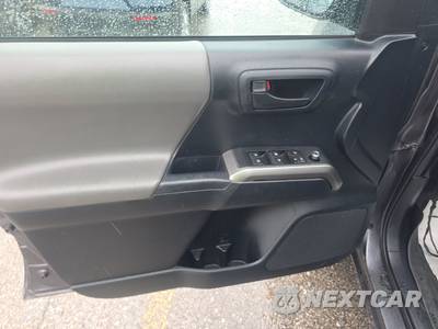 2016 Toyota Tacoma SR5 Crew Cab Medium Bed - zdjęcie 9 z 57 - miniatura
