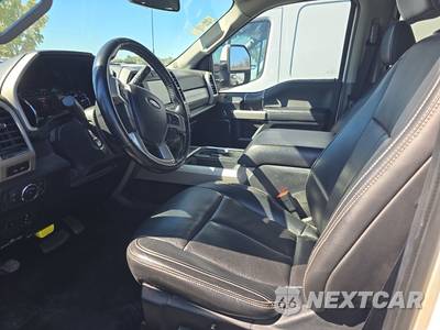 2021 Ford Super Duty F-350 Lariat Crew Cab Long Bed - zdjęcie 7 z 28 - miniatura