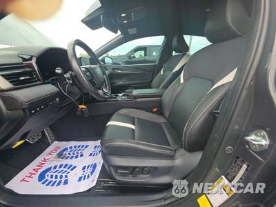 2025 Toyota Camry SE - zdjęcie 7 z 33 - miniatura