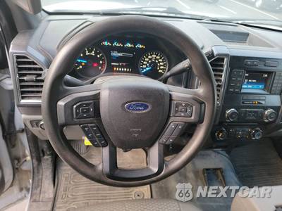 2016 Ford F-150 XLT Crew Cab Short Bed - zdjęcie 10 z 60 - miniatura