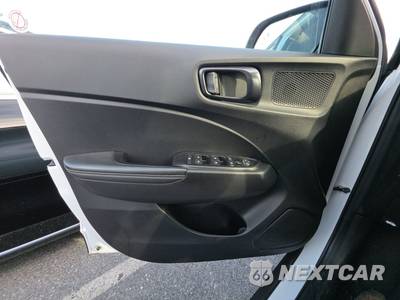 2025 Hyundai Venue Limited - zdjęcie 9 z 29 - miniatura