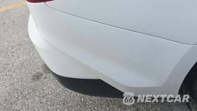 2025 Toyota Camry LE - zdjęcie 21 z 29 - miniatura