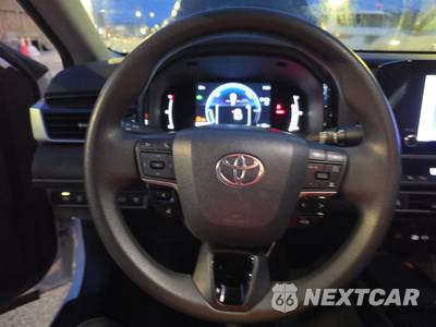 2025 Toyota Camry LE - zdjęcie 10 z 29 - miniatura