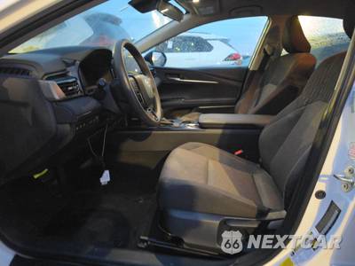 2025 Toyota Camry LE - zdjęcie 7 z 29 - miniatura
