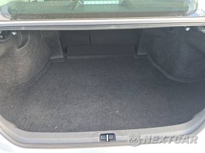 2026 Toyota Camry LE - zdjęcie 16 z 21 - miniatura