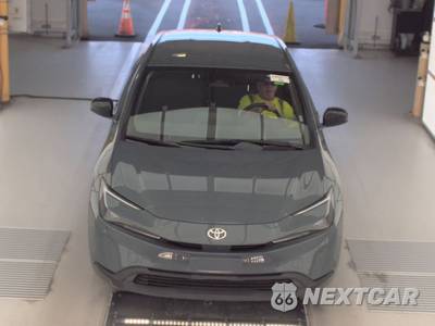 2025 Toyota Prius LE - zdjęcie 2 z 43 - miniatura
