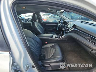 2023 Toyota Camry SE - zdjęcie 8 z 30 - miniatura