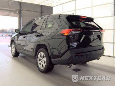 2025 Toyota RAV4 LE - zdjęcie 6 z 32 - miniatura