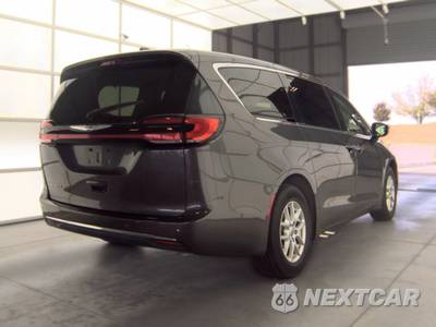 2023 Chrysler Pacifica Touring L 121.6" WB - zdjęcie 4 z 32 - miniatura