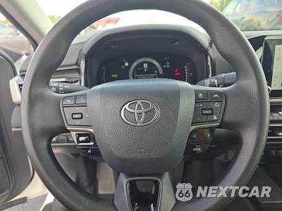 2026 Toyota Camry LE - zdjęcie 10 z 25 - miniatura