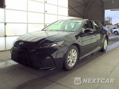 2025 Toyota Camry LE - zdjęcie 1 z 33 - miniatura