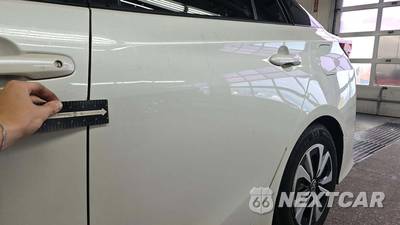 2017 Toyota Prius Prime Advanced - zdjęcie 40 z 49 - miniatura