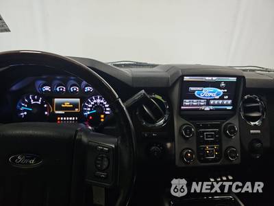 2016 Ford Super Duty F-250 Platinum Crew Cab Medium Bed - zdjęcie 11 z 26 - miniatura