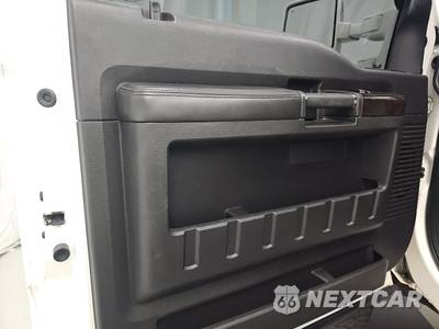 2016 Ford Super Duty F-250 Platinum Crew Cab Medium Bed - zdjęcie 9 z 26 - miniatura