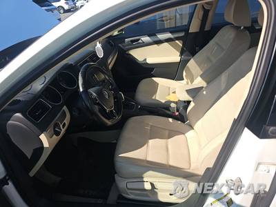 2015 Volkswagen Jetta SE w/Connectivity & Navigation - zdjęcie 7 z 32 - miniatura