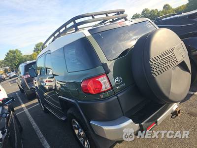 2011 Toyota FJ Cruiser w/Rear Doors - zdjęcie 6 z 32 - miniatura
