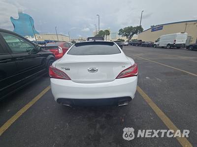 2015 Hyundai Genesis Coupe 3.8 w/Black Interior - zdjęcie 5 z 18 - miniatura