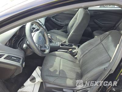 2016 Ford Focus S Sedan - zdjęcie 7 z 29 - miniatura