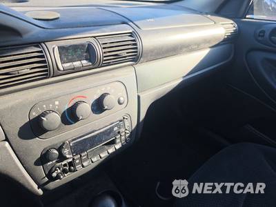 2004 Chrysler Sebring LX Sedan - zdjęcie 11 z 33 - miniatura