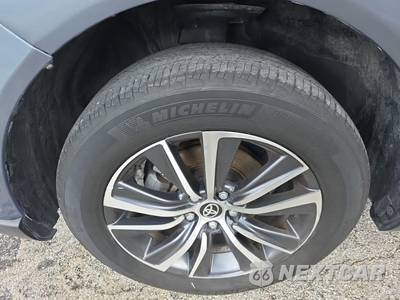 2021 Toyota Venza LE - zdjęcie 8 z 22 - miniatura
