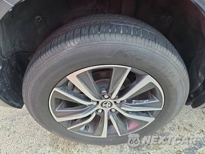 2021 Toyota Venza LE - zdjęcie 10 z 22 - miniatura