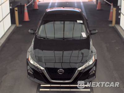2021 Nissan Altima SR - zdjęcie 2 z 20 - miniatura